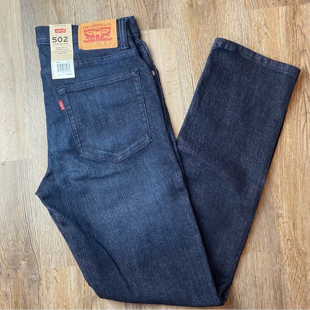 Levi’s 502 Regular Taper Leg NWT Jeans